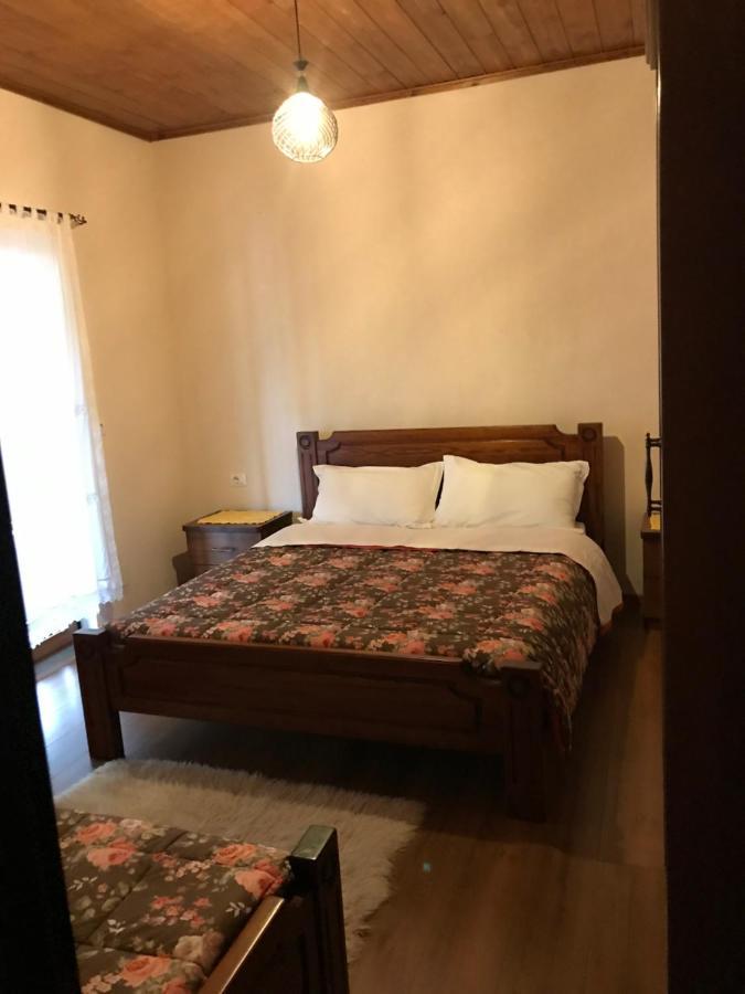 Bujtina Hader Xhebro Hostel Tepelene ภายนอก รูปภาพ